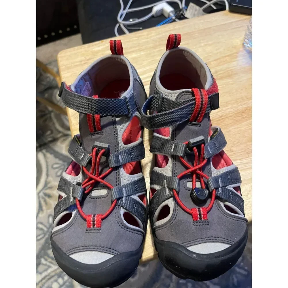 Keen Kids Magnet Drizzle Seacamp II CNX Waterproof Outdoor Hiking Sandals Size 5